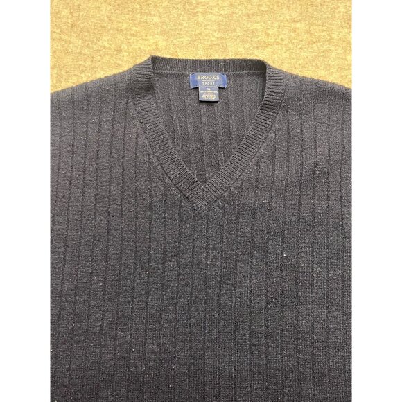 Vintage 90's Brooks Sport Navy Blue Lambs Wool V-Neck Sweater Vest Size XL - Picture 2 of 7